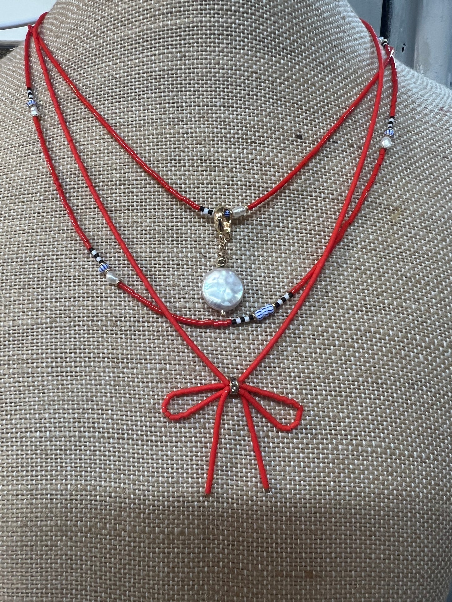 The Swellife Disc Pearl Charm