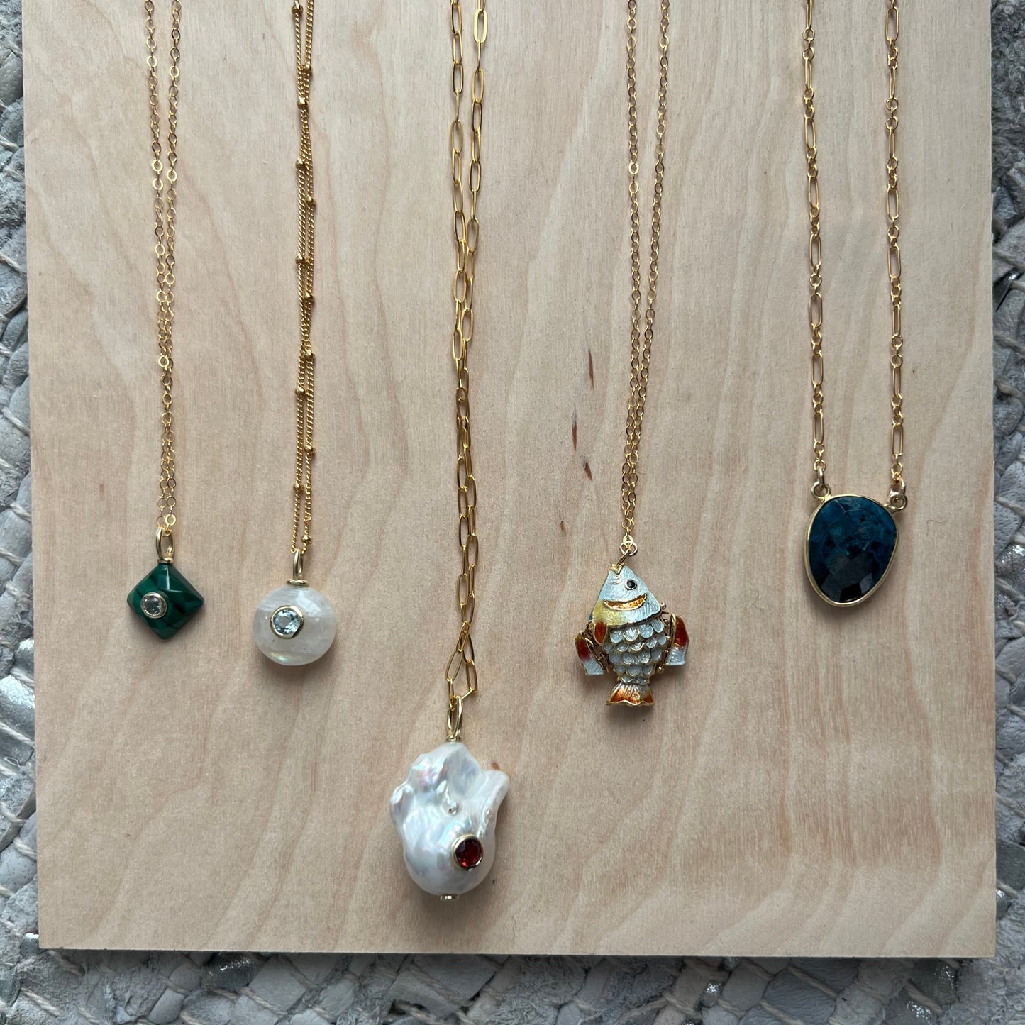 Stone Cooper Malachite with gem necklace