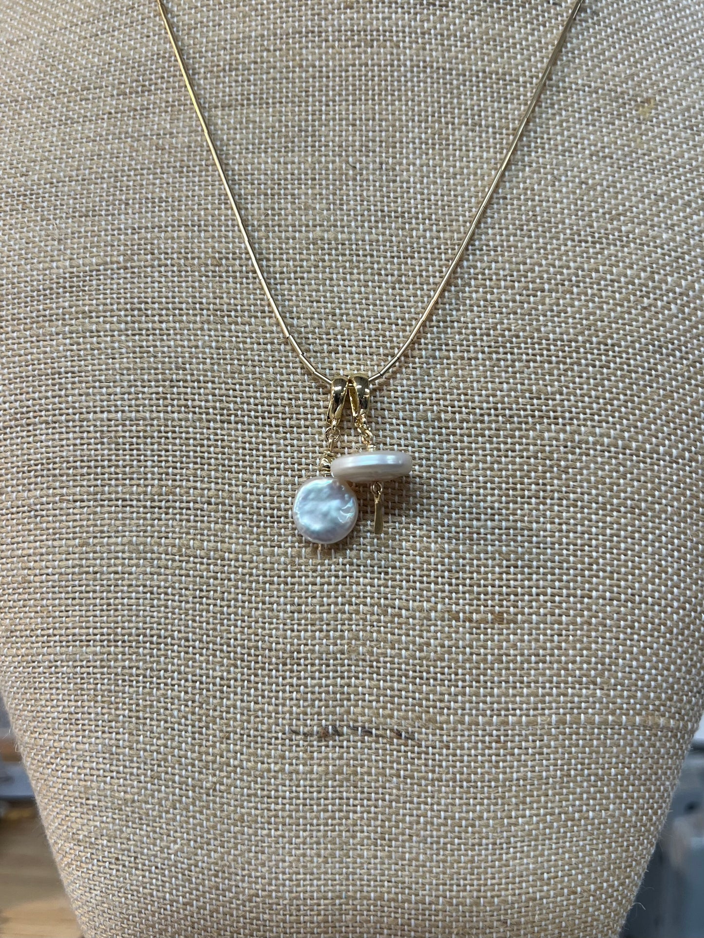 The Swellife Saucer Freshwater Pearl Charm