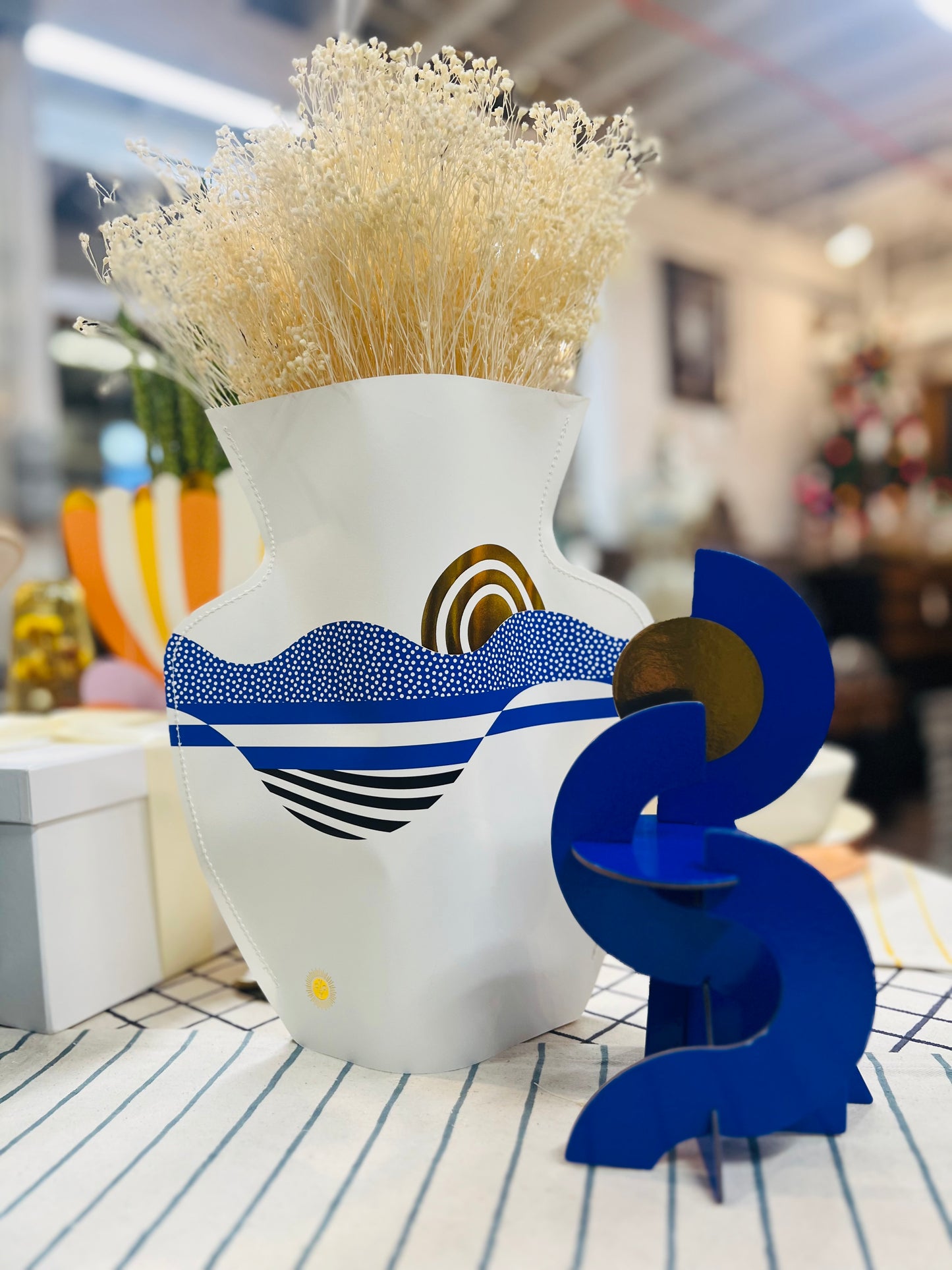 Octaevo Paper vase Salina