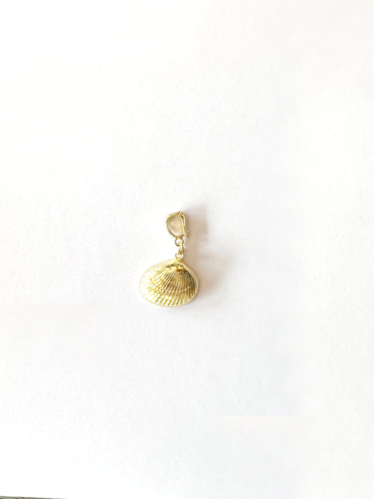 The Swellife Charm Clamshell
