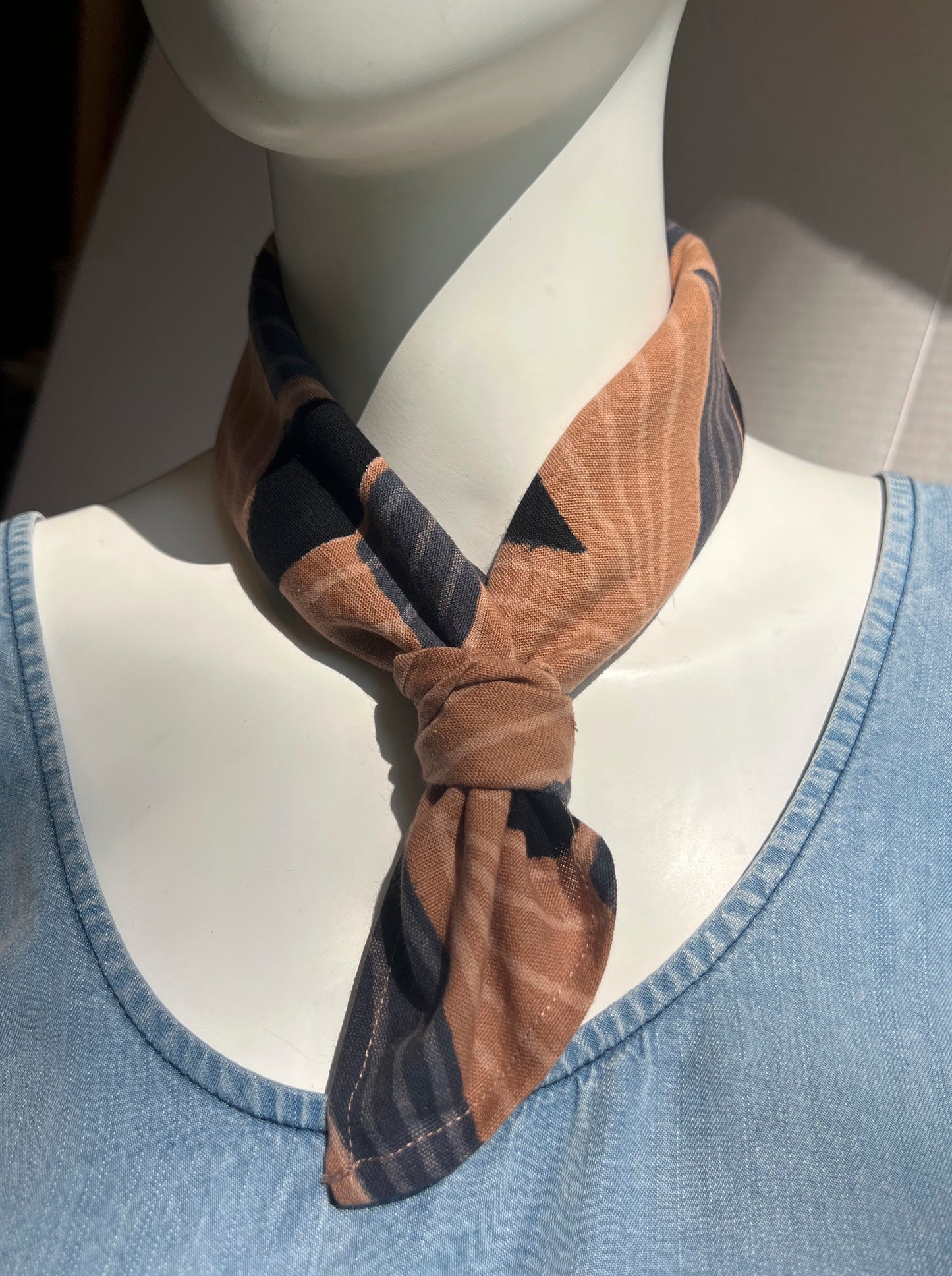 Maelu designs Lola bandana
