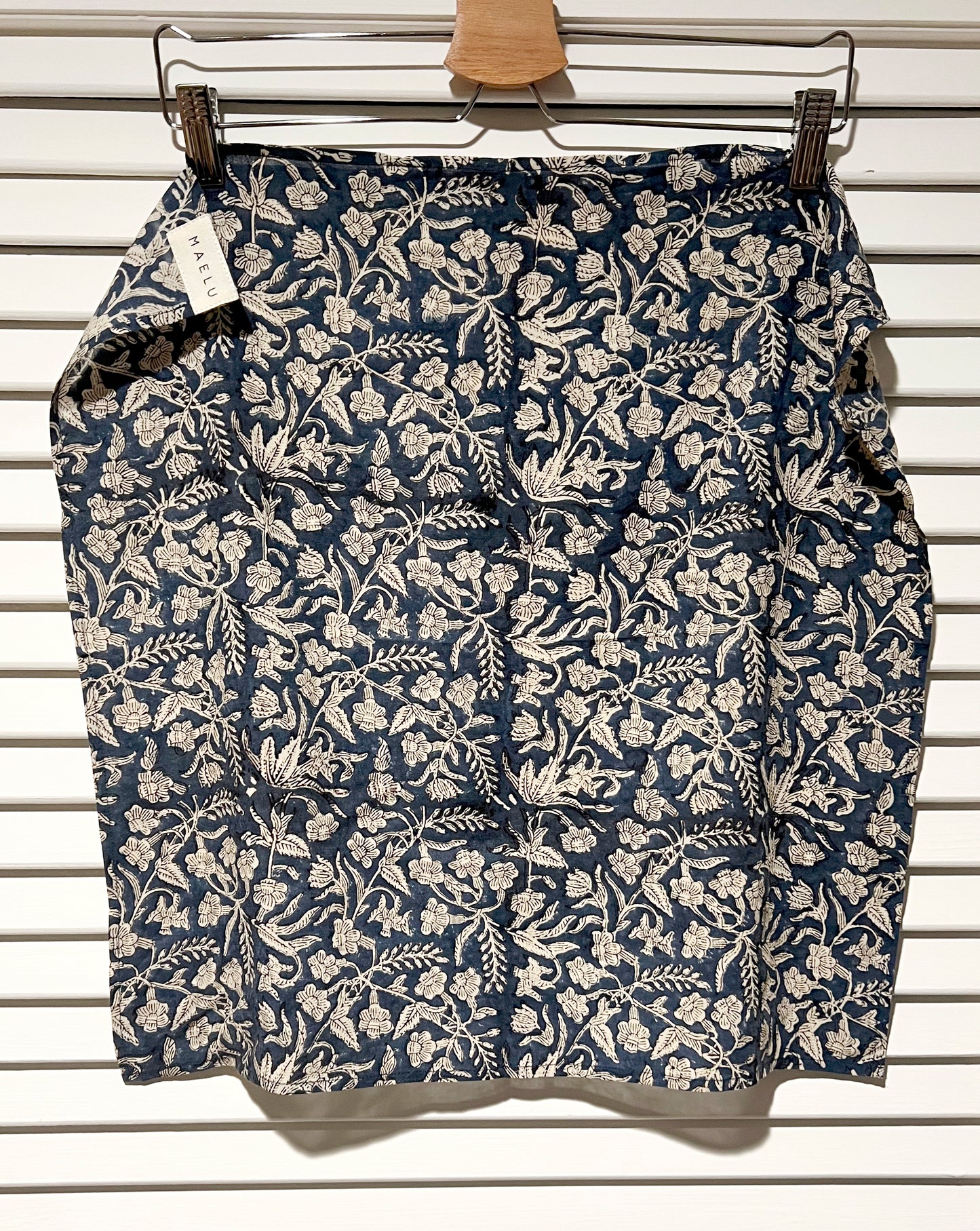 Maelu designs Delia bandana