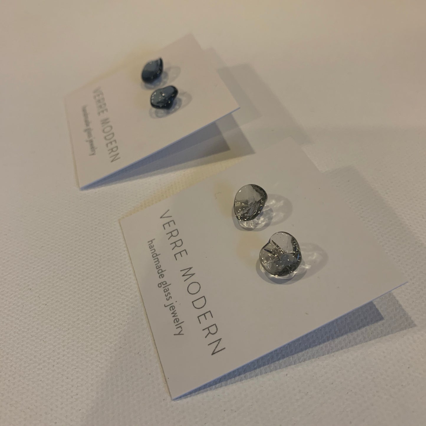 Verre Modern Kali flower earrings Peach