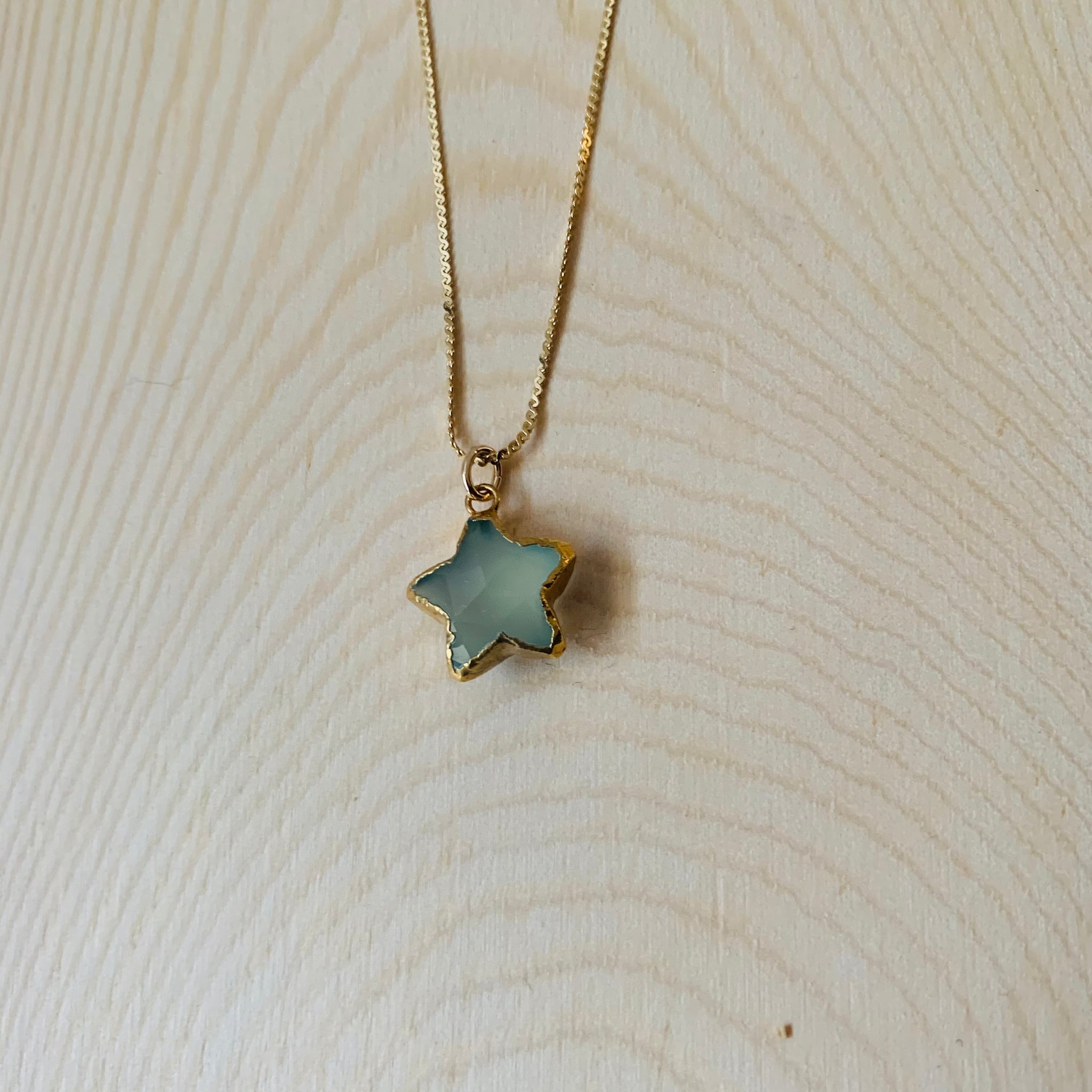 Stone Cooper Faceted star vintage chain necklace