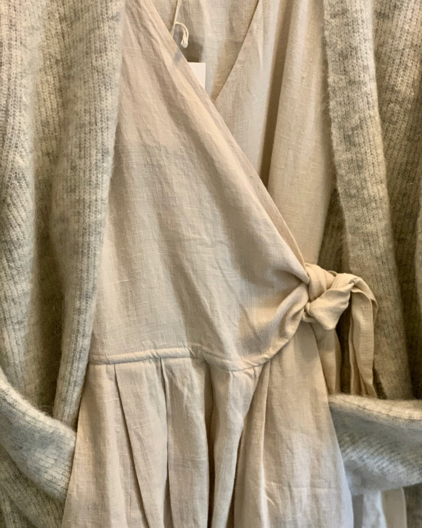 Humanoid Cardigan Leam