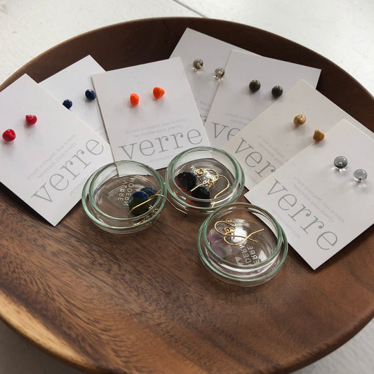 Verre Modern stud earrings