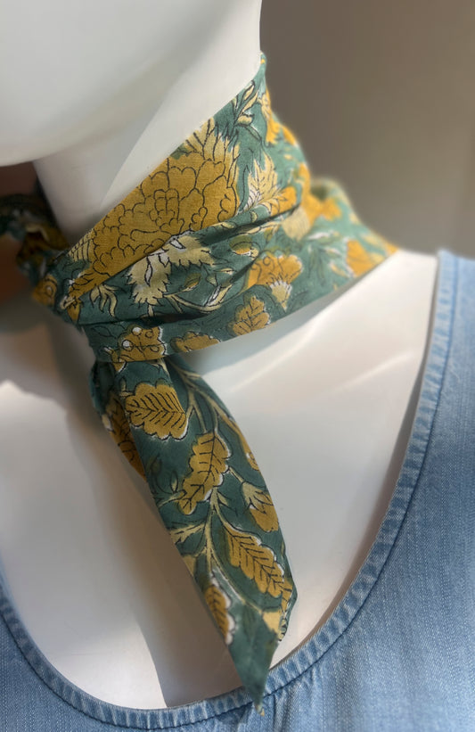 Maelu designs Juno bandana