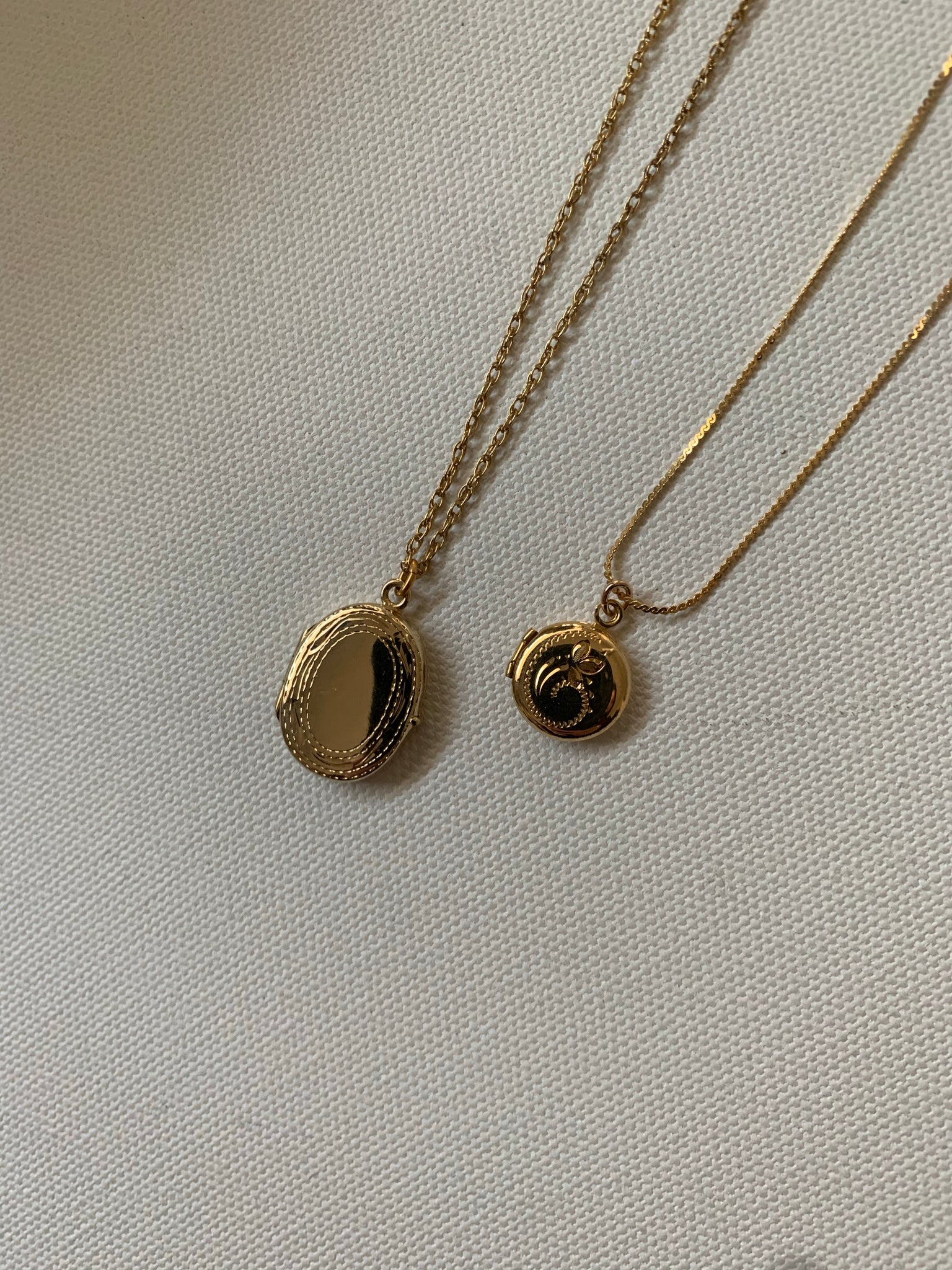 Stone Cooper vintage Oval locket necklace