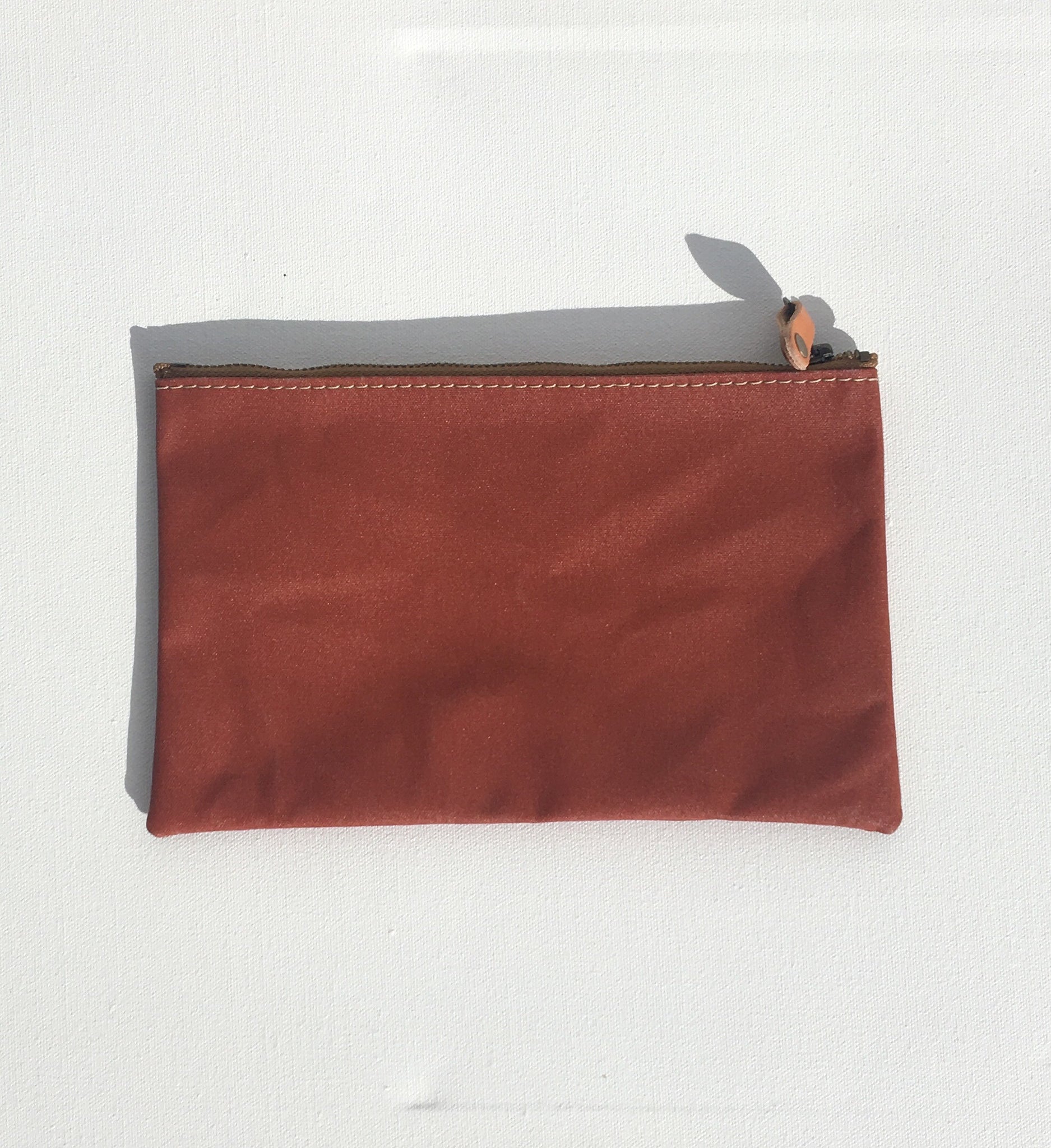 Artifact anything pouch